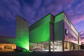 Actuall Convention Hotel