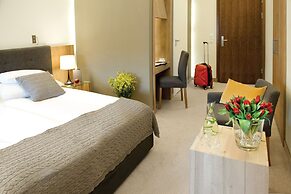 Uroczysko Siedmiu Stawów Luxury Hotel