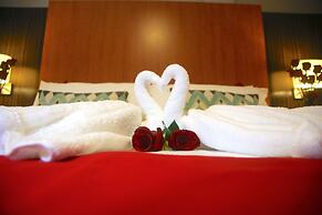 Aranjuez Hotel & Suites