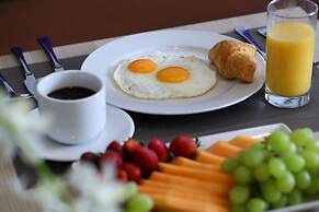 Aranjuez Hotel & Suites