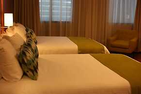 Aranjuez Hotel & Suites