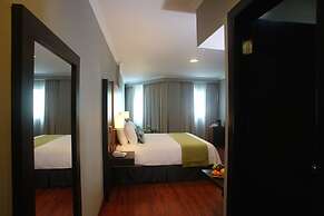 Aranjuez Hotel & Suites