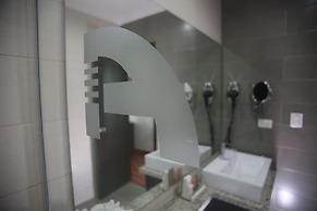 Aranjuez Hotel & Suites