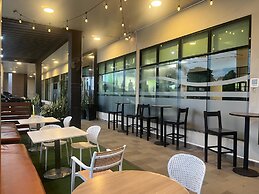 Aranjuez Hotel & Suites