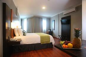 Aranjuez Hotel & Suites