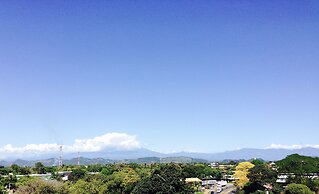 Aranjuez Hotel & Suites