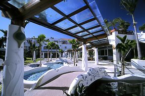 Shangrila Boutique Hotel