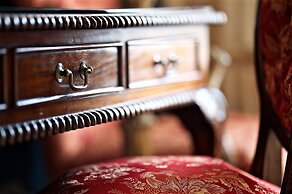 Shangrila Boutique Hotel