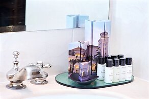 Shangrila Boutique Hotel