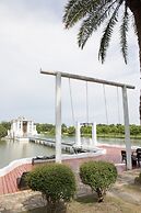 Shangrila Boutique Hotel