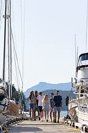 Backeddy Resort and Marina