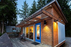 Backeddy Resort and Marina