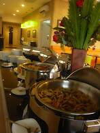 Hotel Dragon Inn by SHM