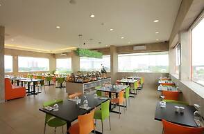 Hotel Dragon Inn by SHM