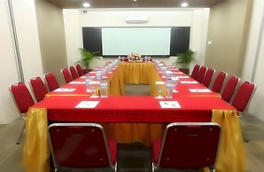 Hotel Dragon Inn by SHM