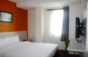 Hotel Dragon Inn by SHM