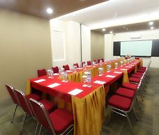 Hotel Dragon Inn by SHM