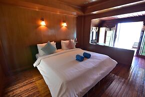 Lipe Power Beach Resort