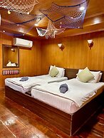 Lipe Power Beach Resort