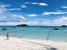 Lipe Power Beach Resort