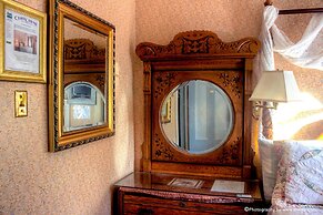 Cliff Crest Bed & Breakfast