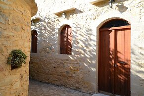 Patriko Traditional Residence