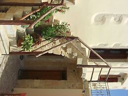 Patriko Traditional Residence