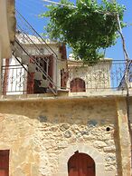 Patriko Traditional Residence