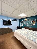 Ximen Triple Tiger Hostel