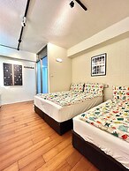 Ximen Triple Tiger Hostel