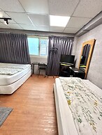 Ximen Triple Tiger Hostel