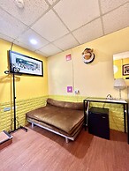 Ximen Triple Tiger Hostel