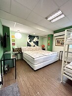 Ximen Triple Tiger Hostel