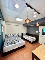 Ximen Triple Tiger Hostel