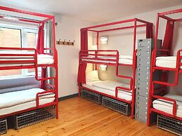 Galway City Hostel & Bar