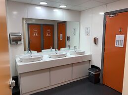 Galway City Hostel & Bar