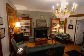 Pring Guesthouse - Hostel