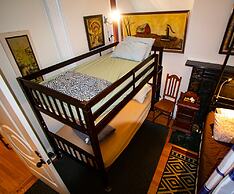 Pring Guesthouse - Hostel