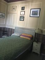 Pring Guesthouse - Hostel