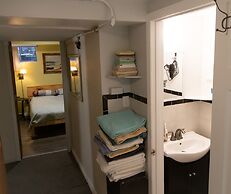 Pring Guesthouse - Hostel