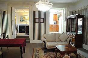 The Noble Suites