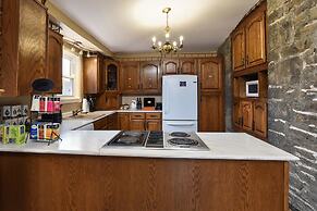 The Noble Suites