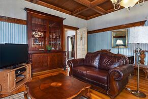 The Noble Suites