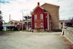 The Noble Suites