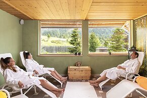 Berghotel Jochgrimm - Your hoome in the Dolomites