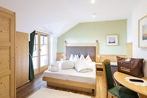 Berghotel Jochgrimm - Your hoome in the Dolomites