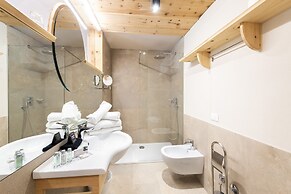 Berghotel Jochgrimm - Your hoome in the Dolomites