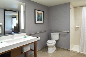 Hyatt Place Lansing - East