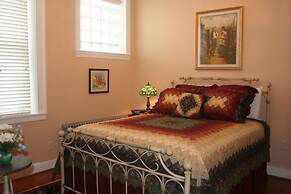 The Swope Manor Bed & Breakfast