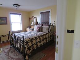 The Swope Manor Bed & Breakfast